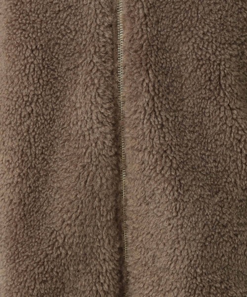 GLOBAL WORK(グローバルワーク)の「フワモコボアポンチョ/603322(ポンチョ・レディース・グレイッシュベージュ/ダークブラウン/チャコールグレー・FREE)」の9枚目の写真