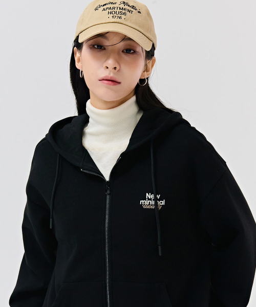 CHASECULT（チェイスカルト）の「女性レタリングポイントフードジップアップ-DERG4363B03（パーカー・レディース・ブラック・90/85）」の2枚目の写真