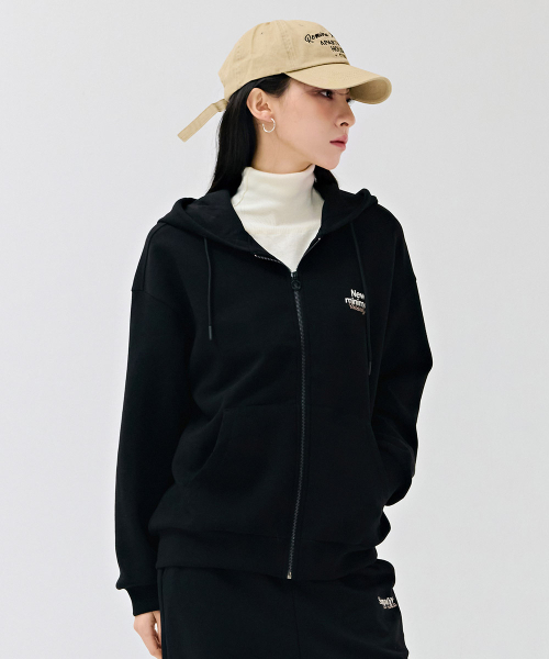 CHASECULT（チェイスカルト）の「女性レタリングポイントフードジップアップ-DERG4363B03（パーカー・レディース・ブラック・90/85）」の3枚目の写真