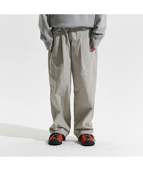 XERO（ゼロ）の「Nylon Deep One Tuck String Pants [New 3 Colors]（スウェットパンツ・メンズ・ライトグレー/チャコール/ダークブラック・LARGE/MEDIUM/X-LARGE）」の3枚目の写真