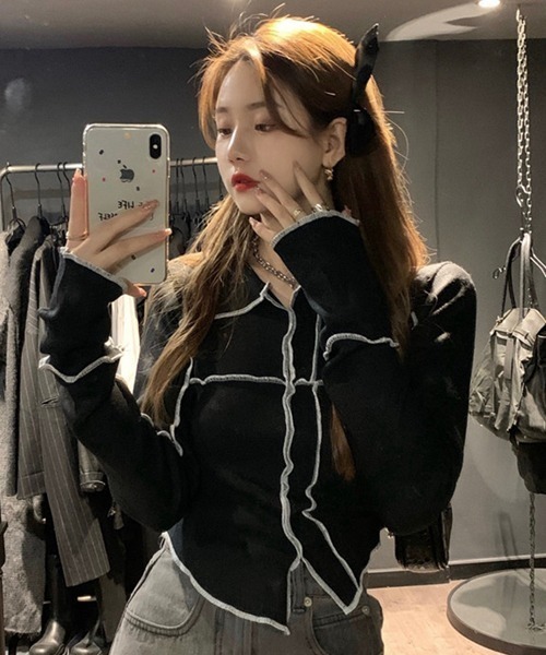 VIBGYOR Women(ヴィブジョー ウィメン)の「【Mayree】メロウ トップス 襟付き カットソー(Tシャツ/カットソー・レディース・ブラック・MEDIUM/SMALL)」の2枚目の写真