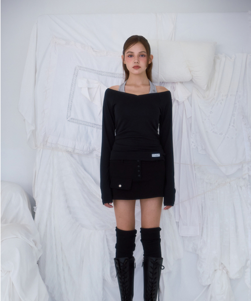 ROSEFRANTZ（ロゼフランツ）の「Soft Curve V-neck Long Sleeve [Black]（Tシャツ/カットソー・レディース・ブラック・OS）」の2枚目の写真