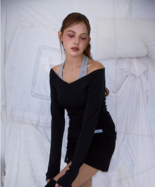 ROSEFRANTZ（ロゼフランツ）の「Soft Curve V-neck Long Sleeve [Black]（Tシャツ/カットソー・レディース・ブラック・OS）」の7枚目の写真