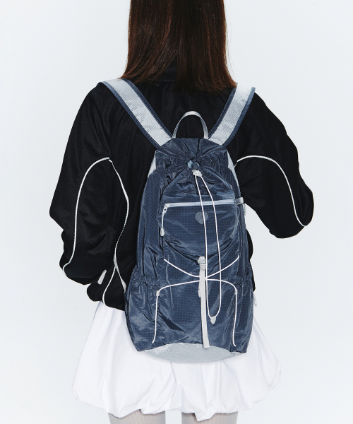 FENNEC(フェネック)の「AIRY POCKET BACKPACK - CHARCOAL(バックパック/リュック・レディース・その他・FREE)」の1枚目の写真