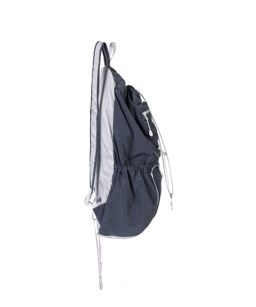 FENNEC(フェネック)の「AIRY POCKET BACKPACK - CHARCOAL(バックパック/リュック・レディース・その他・FREE)」の5枚目の写真