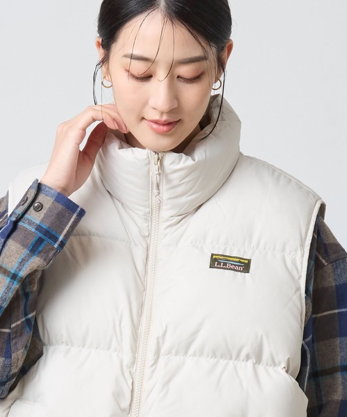 L.L.Bean(エルエルビーン)の「マウンテン・クラシック・ダウン・ベスト、クロップド 米国フィット・プチ(ダウンベスト・レディース・ブラック/サンドベージュ/パープル・LARGE/MEDIUM/SMALL/X-SMALL)」の15枚目の写真