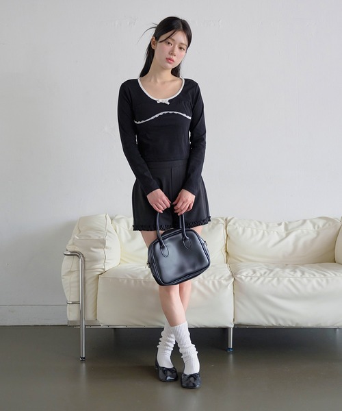 UNE MANSION(ユヌマンション)の「ネックラインバイカラー&リボンデザインクロップド丈ちびTシャツ長袖カットソー(Tシャツ/カットソー・レディース・ブラック/クリーム/ホワイト・FREE)」の8枚目の写真