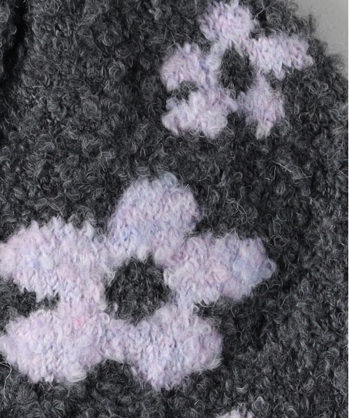 Right-on(ライトオン)の「【HONEYSUCKLE ROSE】フラワーモチーフ ワッチキャップ (暖かい/トレンド/遊び心/ファッショナブル)(ニットキャップ/ビーニー・レディース・ブラック/グレー/オフホワイト・フリー)」の7枚目の写真