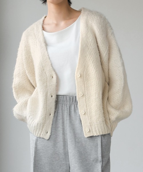 itto...(イット)の「ジャガード編み起毛カーディガン(カーディガン/ボレロ・レディース・スモークピンク/グリーン/アイボリー・M)」の2枚目の写真