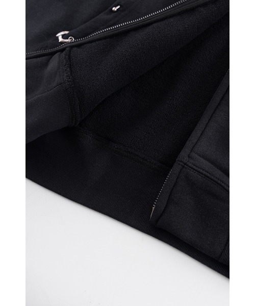 SUPPLIER(サプライヤー)の「ジップフーディ|Tribal Bones Pierced Zip Hoodie|SUPPLIER(パーカー・メンズ・ブラック/グレイッシュブルー・MEDIUM/LARGE/X-LARGE/SMALL/XX-LARGE)」の10枚目の写真