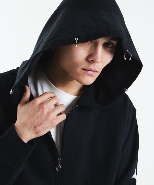SUPPLIER(サプライヤー)の「ジップフーディ|Tribal Bones Pierced Zip Hoodie|SUPPLIER(パーカー・メンズ・ブラック/グレイッシュブルー・MEDIUM/LARGE/X-LARGE/SMALL/XX-LARGE)」の21枚目の写真