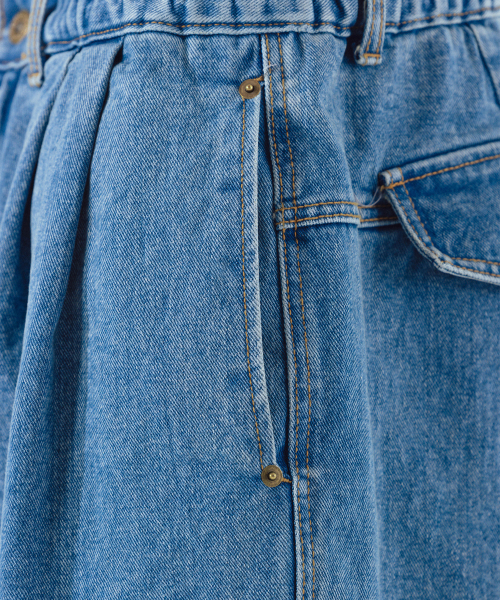 ANGLAN（アングラン）の「Stone Vintage Denim Balloon Pants - Light Blue（デニムパンツ・メンズ・スカイブルー・FREE）」の6枚目の写真