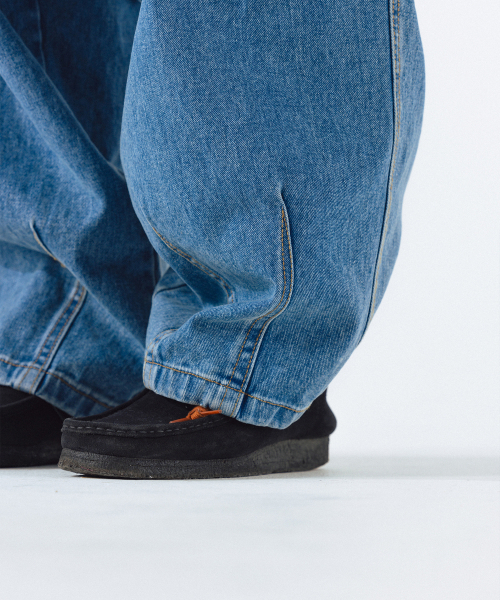 ANGLAN（アングラン）の「Stone Vintage Denim Balloon Pants - Light Blue（デニムパンツ・メンズ・スカイブルー・FREE）」の9枚目の写真