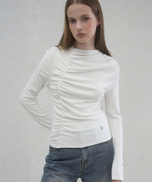 Vivacious(ビバシャス)の「Delash Long Sleeve - 3COL(Tシャツ/カットソー・レディース・ピンク/ブラック/アイボリー・FREE)」の4枚目の写真