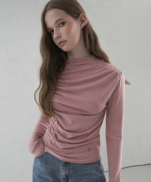 Vivacious(ビバシャス)の「Delash Long Sleeve - 3COL(Tシャツ/カットソー・レディース・ピンク/ブラック/アイボリー・FREE)」の6枚目の写真