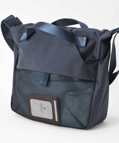 TRAVEL SHOP MILESTO(トラベルショップミレスト)の「STLAKT ハンドルショルダーバッグ M(ショルダーバッグ・レディース・グレイッシュベージュ/ブラック/ネイビー・フリ-)」の13枚目の写真