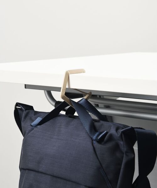 TRAVEL SHOP MILESTO(トラベルショップミレスト)の「STLAKT ハンドルショルダーバッグ M(ショルダーバッグ・レディース・グレイッシュベージュ/ブラック/ネイビー・フリ-)」の15枚目の写真
