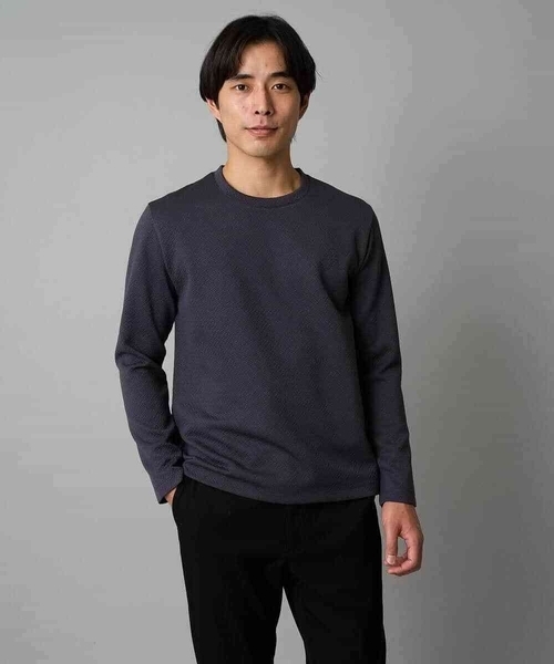 a.v.v（アーヴェヴェ）の「【イージーケア/毛玉になりにくい】バスケットジャカードクルーネックスマートTシャツ【洗濯機で洗える】<ON/OFF SERIES>（Tシャツ/カットソー・メンズ・チャコールグレー/アイボリー・46/48/50）」の21枚目の写真