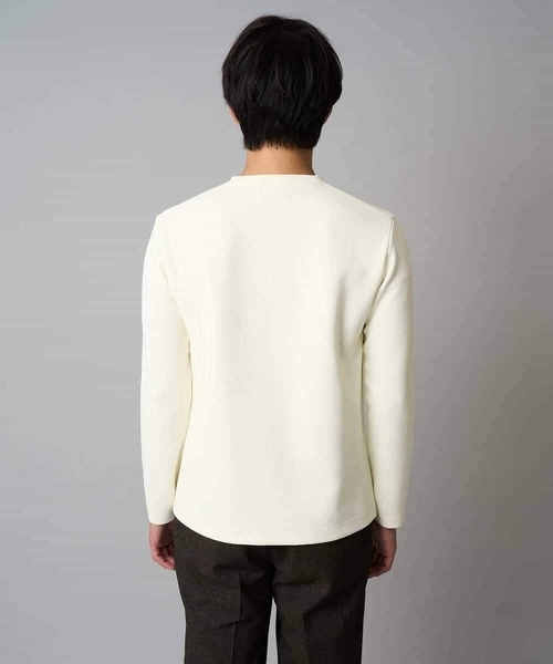 a.v.v（アーヴェヴェ）の「【イージーケア/毛玉になりにくい】バスケットジャカードクルーネックスマートTシャツ【洗濯機で洗える】<ON/OFF SERIES>（Tシャツ/カットソー・メンズ・チャコールグレー/アイボリー・46/48/50）」の17枚目の写真