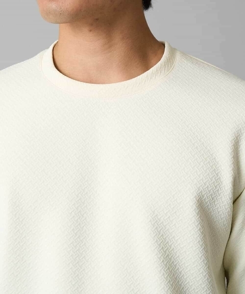 a.v.v（アーヴェヴェ）の「【イージーケア/毛玉になりにくい】バスケットジャカードクルーネックスマートTシャツ【洗濯機で洗える】<ON/OFF SERIES>（Tシャツ/カットソー・メンズ・チャコールグレー/アイボリー・46/48/50）」の16枚目の写真