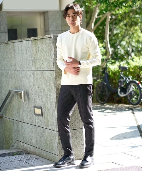 a.v.v（アーヴェヴェ）の「【イージーケア/毛玉になりにくい】バスケットジャカードクルーネックスマートTシャツ【洗濯機で洗える】<ON/OFF SERIES>（Tシャツ/カットソー・メンズ・チャコールグレー/アイボリー・46/48/50）」の11枚目の写真