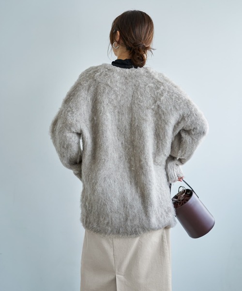 STYLE DELI(スタイルデリ)の「【LUXE】毛起こしブークレジャケット風カーディガン(カーディガン/ボレロ・レディース・ブラウン/グレイッシュベージュ/ダークグレー・FREE)」の16枚目の写真