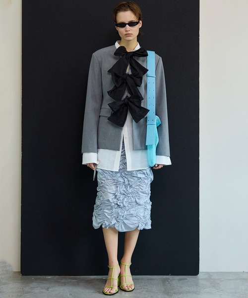 MAISON SPECIAL（メゾンスペシャル）の「No-Collar 2WAY Ribbon Jacket/ノーカラー2WAYリボンジャケット（テーラードジャケット・レディース・ブラック/グレー・FREE）」の3枚目の写真