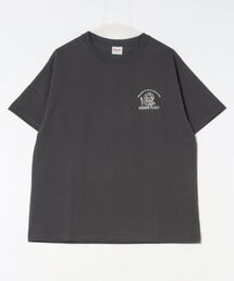 ADPOSION | 【CHUCKY / チャッキー】サガラロゴ コミック風 プリントクルーネックTシャツ(Tシャツ/カットソー)