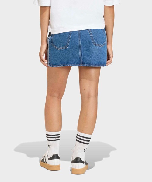 adidas(アディダス)の「スリーストライプス スカート デニム / アディダスオリジナルス adidas Originals(デニムスカート・レディース・ブルー・X-LARGE/SMALL/MEDIUM/LARGE/XX-LARGE/X-SMALL)」の2枚目の写真