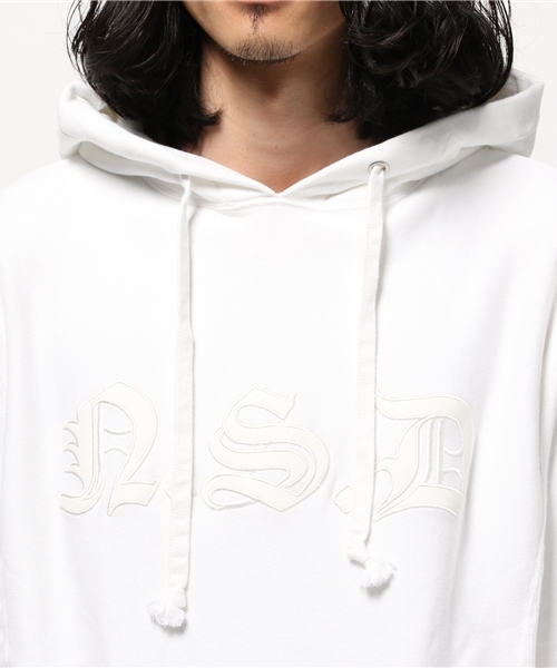 NO ID.（ノーアイディ）の「SDコラボスウェットパーカー（パーカー・メンズ・ホワイト/ブラック・3/1/2）」の5枚目の写真