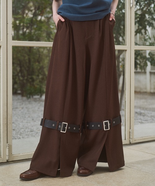 CASPER JOHN(キャスパージョン)の「Slit baggy belt slacks/スリットバギーベルトスラックス(スラックス・メンズ・ブラック/ブラウン・LARGE/MEDIUM/SMALL/X-SMALL)」の2枚目の写真