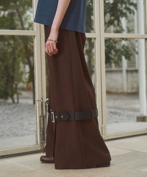 CASPER JOHN(キャスパージョン)の「Slit baggy belt slacks/スリットバギーベルトスラックス(スラックス・メンズ・ブラック/ブラウン・LARGE/MEDIUM/SMALL/X-SMALL)」の11枚目の写真