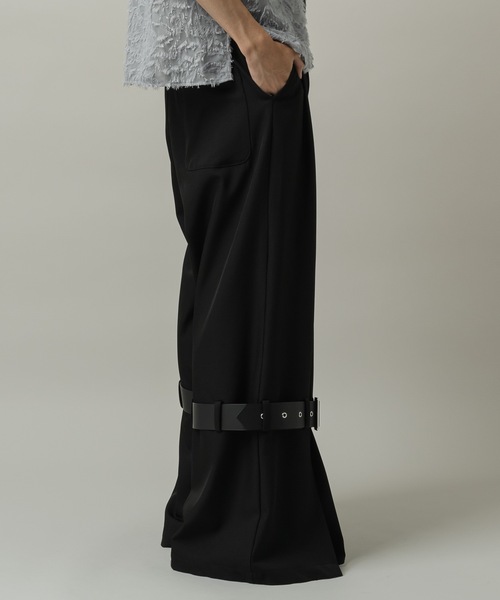CASPER JOHN(キャスパージョン)の「Slit baggy belt slacks/スリットバギーベルトスラックス(スラックス・メンズ・ブラック/ブラウン・LARGE/MEDIUM/SMALL/X-SMALL)」の15枚目の写真
