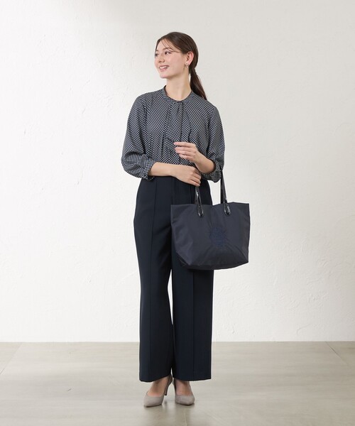 amaca(アマカ)の「DAVISフラップトートバッグ(トートバッグ・レディース・グレー系その他2/ダークネイビー/ブルー系その他2・FREE)」の9枚目の写真