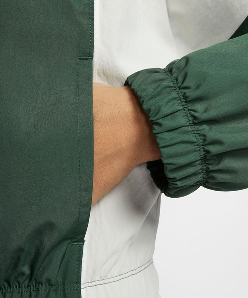 NIKE（ナイキ）の「NIKE AS W NSW SHRUNKEN TRK JKT MOD IF0217（ブルゾン・レディース・ブラック/オリーブ・M/S）」の9枚目の写真