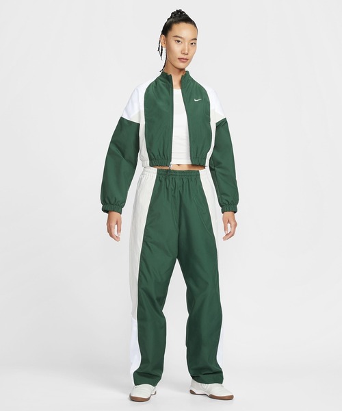 NIKE（ナイキ）の「NIKE AS W NSW SHRUNKEN TRK JKT MOD IF0217（ブルゾン・レディース・ブラック/オリーブ・M/S）」の10枚目の写真