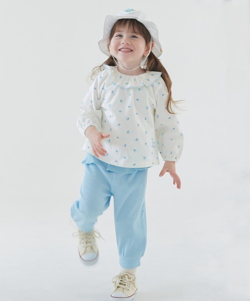 moimoln（モイモルン）の「スズラン総柄フリル長袖ブラウス・シャツ（シャツ/ブラウス・キッズ・アイボリー・90cm/100cm/110cm/120cm/130cm）」の10枚目の写真