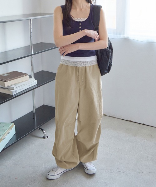 CHAN ME(チャンミ)の「裾ドロストイージーワイドパンツ(その他パンツ・レディース・ブラック/グレー/ネイビー/ベージュ・MEDIUM/LARGE/X-LARGE)」の13枚目の写真