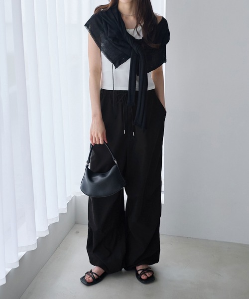 CHAN ME(チャンミ)の「裾ドロストイージーワイドパンツ(その他パンツ・レディース・ブラック/グレー/ネイビー/ベージュ・MEDIUM/LARGE/X-LARGE)」の6枚目の写真