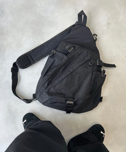 UNDERSTATEMENTs（アンダーステイトメント）の「【ユニセックス】ナイロンテックワンショルダーバッグ（ショルダーバッグ・メンズ・オレンジ/グレー/ライトブルー/ブラック・FREE）」の7枚目の写真