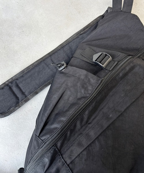 UNDERSTATEMENTs（アンダーステイトメント）の「【ユニセックス】ナイロンテックワンショルダーバッグ（ショルダーバッグ・メンズ・オレンジ/グレー/ライトブルー/ブラック・FREE）」の14枚目の写真