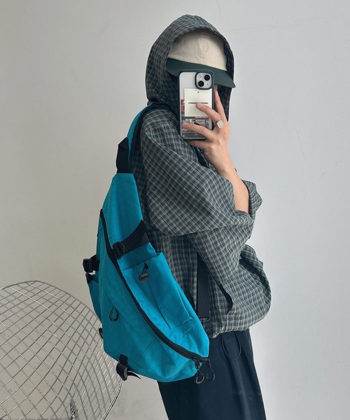 UNDERSTATEMENTs（アンダーステイトメント）の「【ユニセックス】ナイロンテックワンショルダーバッグ（ショルダーバッグ・メンズ・オレンジ/グレー/ライトブルー/ブラック・FREE）」の19枚目の写真