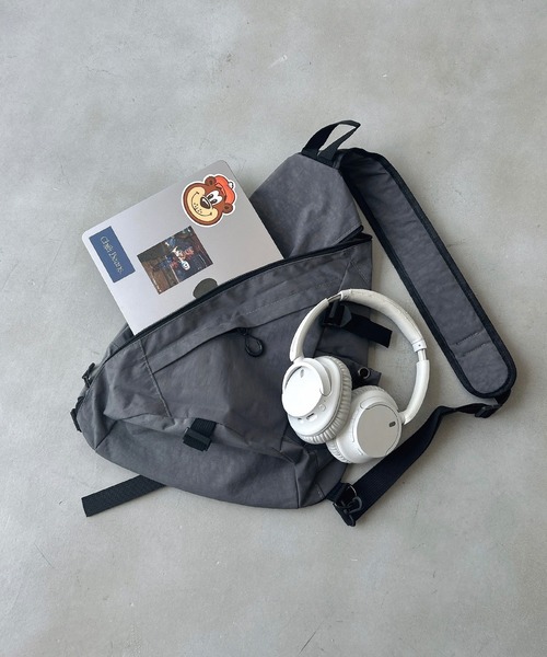 UNDERSTATEMENTs（アンダーステイトメント）の「【ユニセックス】ナイロンテックワンショルダーバッグ（ショルダーバッグ・メンズ・オレンジ/グレー/ライトブルー/ブラック・FREE）」の21枚目の写真