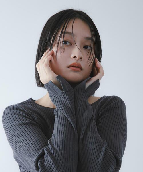 SENSE OF PLACE by URBAN RESEARCH(センスオブプレイスバイアーバンリサーチ)の「『洗濯可/防花粉』SKINProofアシメヘムボートネックセーター(ニット/セーター・レディース・ネイビー/チャコールグレー/ピンク/アイボリー・ONE)」の5枚目の写真