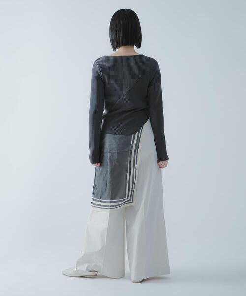 SENSE OF PLACE by URBAN RESEARCH(センスオブプレイスバイアーバンリサーチ)の「『洗濯可/防花粉』SKINProofアシメヘムボートネックセーター(ニット/セーター・レディース・ネイビー/チャコールグレー/ピンク/アイボリー・ONE)」の9枚目の写真