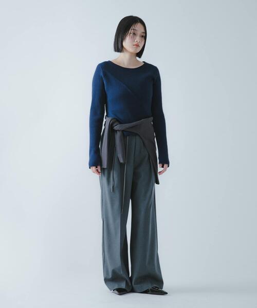 SENSE OF PLACE by URBAN RESEARCH(センスオブプレイスバイアーバンリサーチ)の「『洗濯可/防花粉』SKINProofアシメヘムボートネックセーター(ニット/セーター・レディース・ネイビー/チャコールグレー/ピンク/アイボリー・ONE)」の22枚目の写真