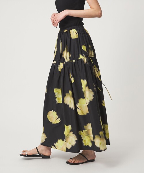 EMMEL REFINES（エメルリファインズ）の「＜EMMEL REFINES＞EM ビッグフラワー ギャザー フレアスカート（スカート・レディース・オフホワイト/ブラック・XS/S/M）」の8枚目の写真