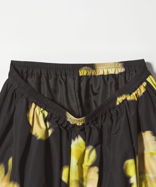 EMMEL REFINES（エメルリファインズ）の「＜EMMEL REFINES＞EM ビッグフラワー ギャザー フレアスカート（スカート・レディース・オフホワイト/ブラック・XS/S/M）」の17枚目の写真