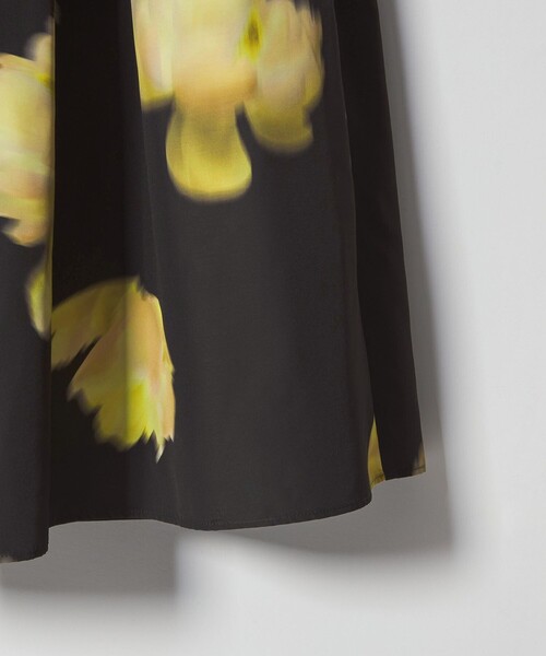 EMMEL REFINES（エメルリファインズ）の「＜EMMEL REFINES＞EM ビッグフラワー ギャザー フレアスカート（スカート・レディース・オフホワイト/ブラック・XS/S/M）」の18枚目の写真