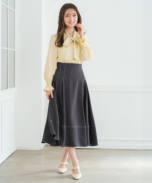 MISCH MASCH(ミッシュマッシュ)の「2026春夏新作 ポリデニム配色ステッチレースアップスカート(スカート・レディース・ブラック/ネイビー/ブルー・S/M)」の1枚目の写真